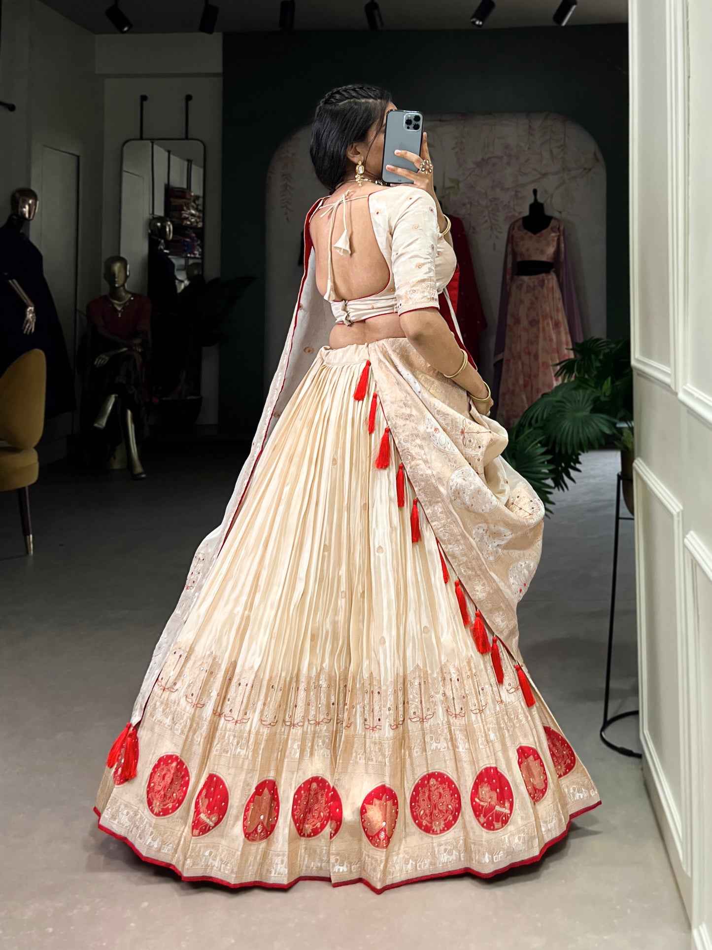 “Light of Grace,” emphasizing its delicate and luxurious appearance.