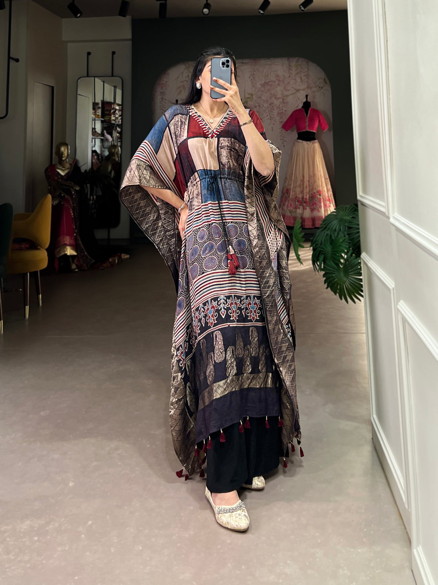 Pure elegance, pure viscose kaftana