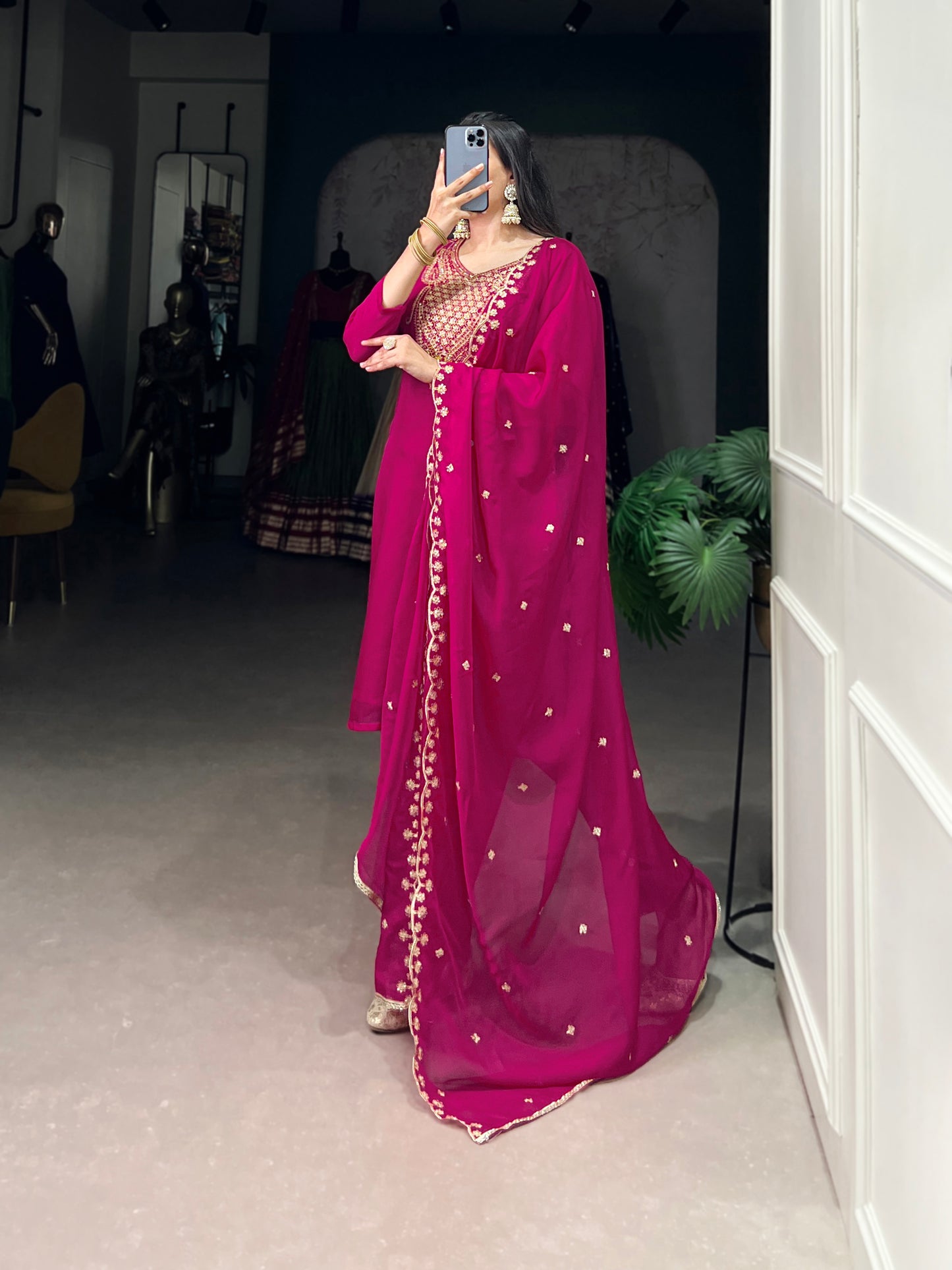 Threaded beauty with a hint of shine