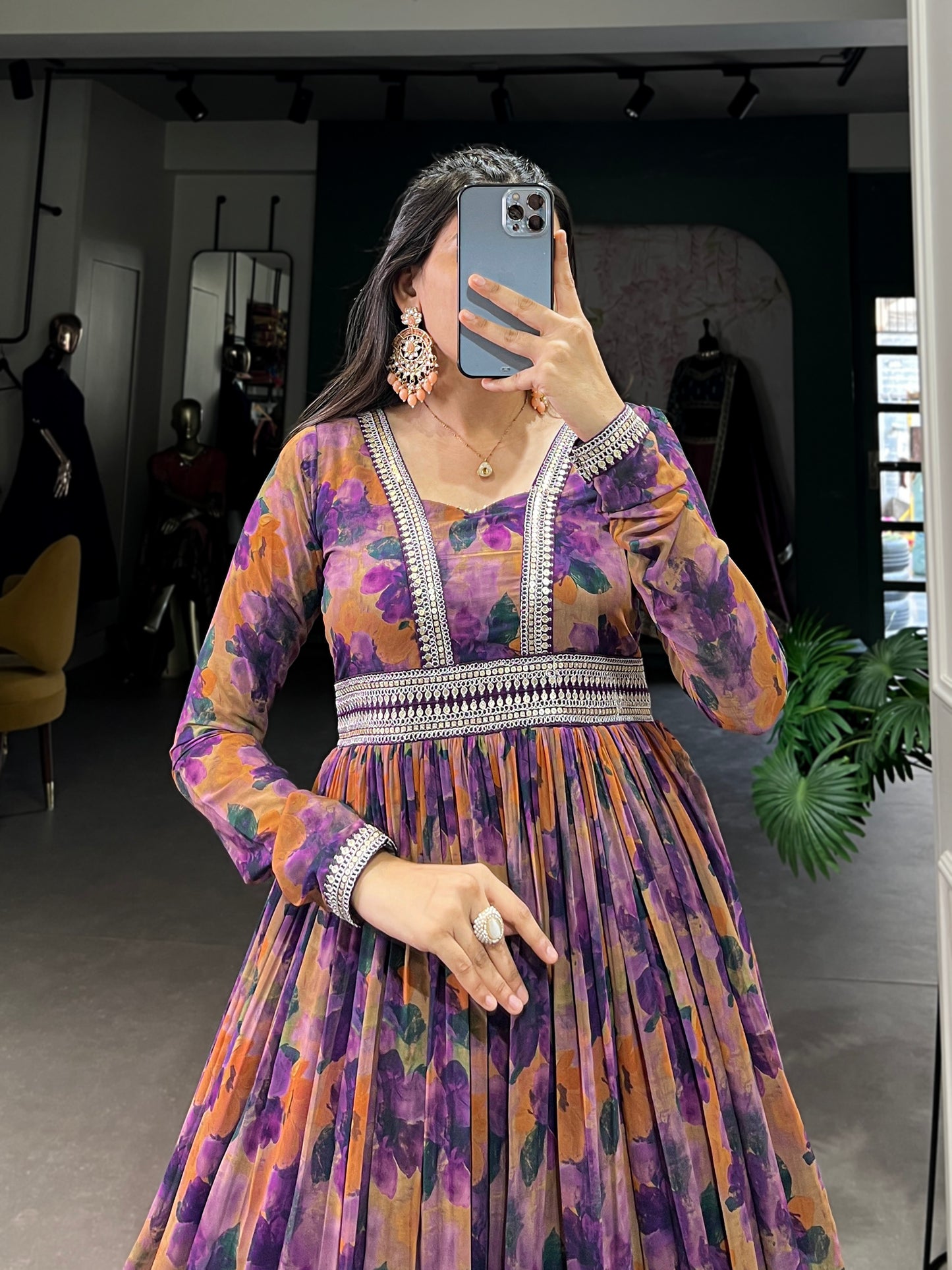 Floral finesse with a georgette touch